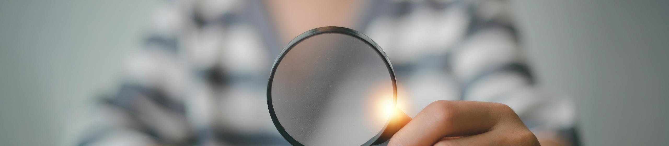 Bild av ett förstoringsglas